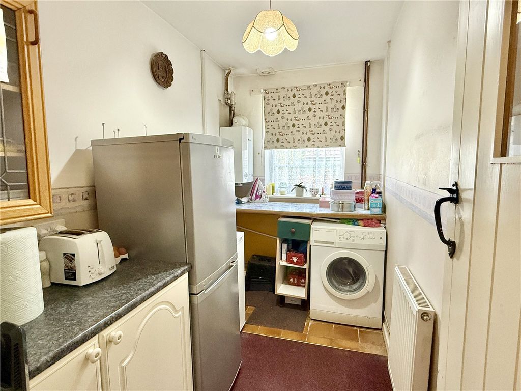 Property photo 2 of 25 Picture No. 15