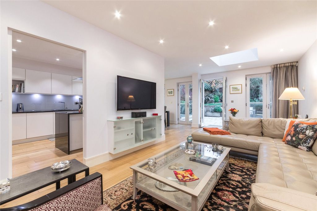 Property photo 3 of 17