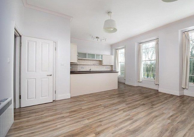 Property photo 2 of 8 Picture 2