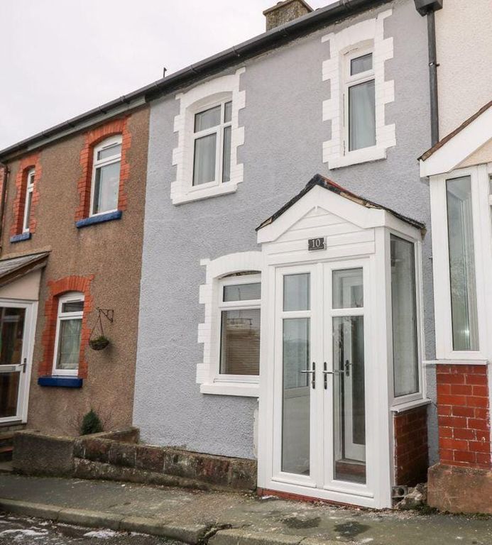 Property photo 1 of 17