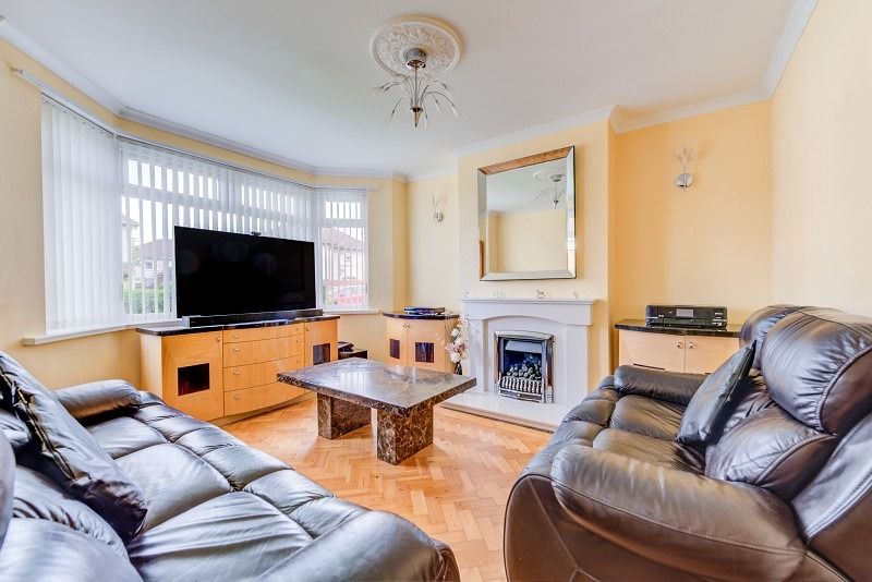 Property photo 3 of 12 4201386