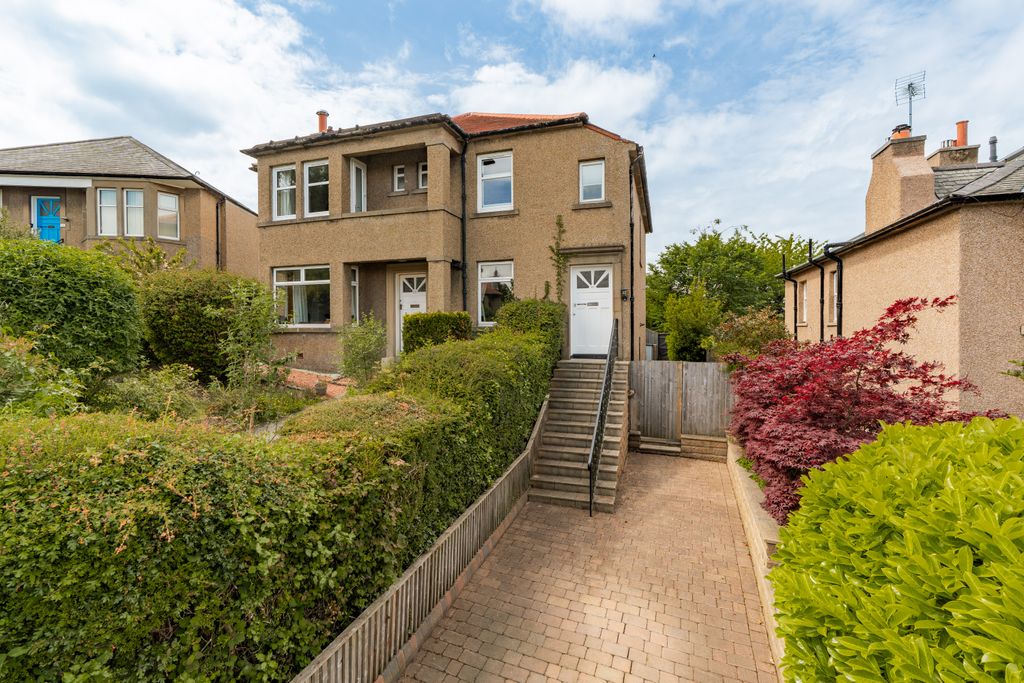 2 bed flat for sale21 Hailes Grove, Edinburgh EH13