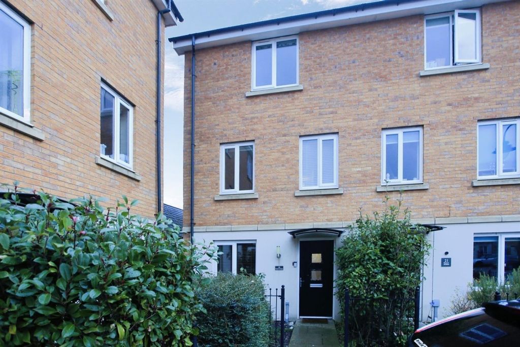 Property photo 1 of 7 Front