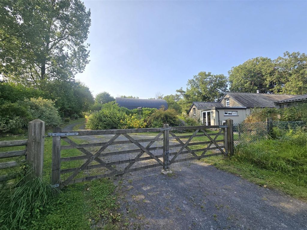 Property photo 3 of 72