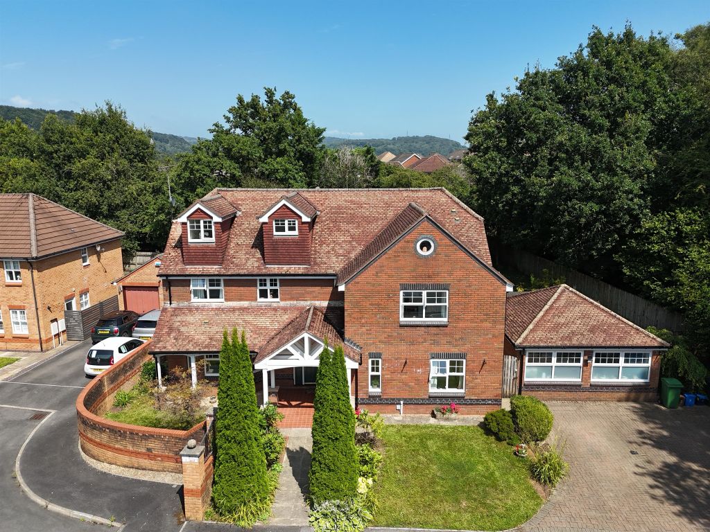 Property photo 1 of 30