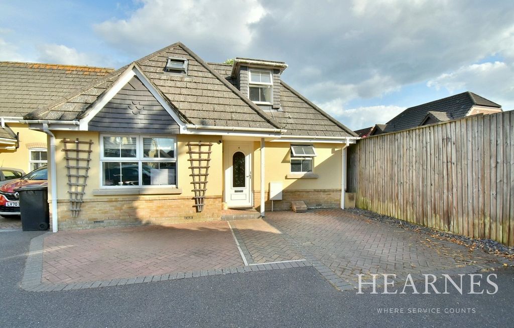 Property photo 1 of 16