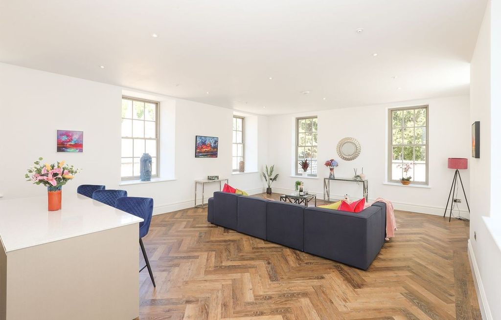 Property photo 3 of 20 Apt 8 Living Area