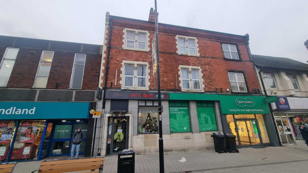 Property photo 1 of 5