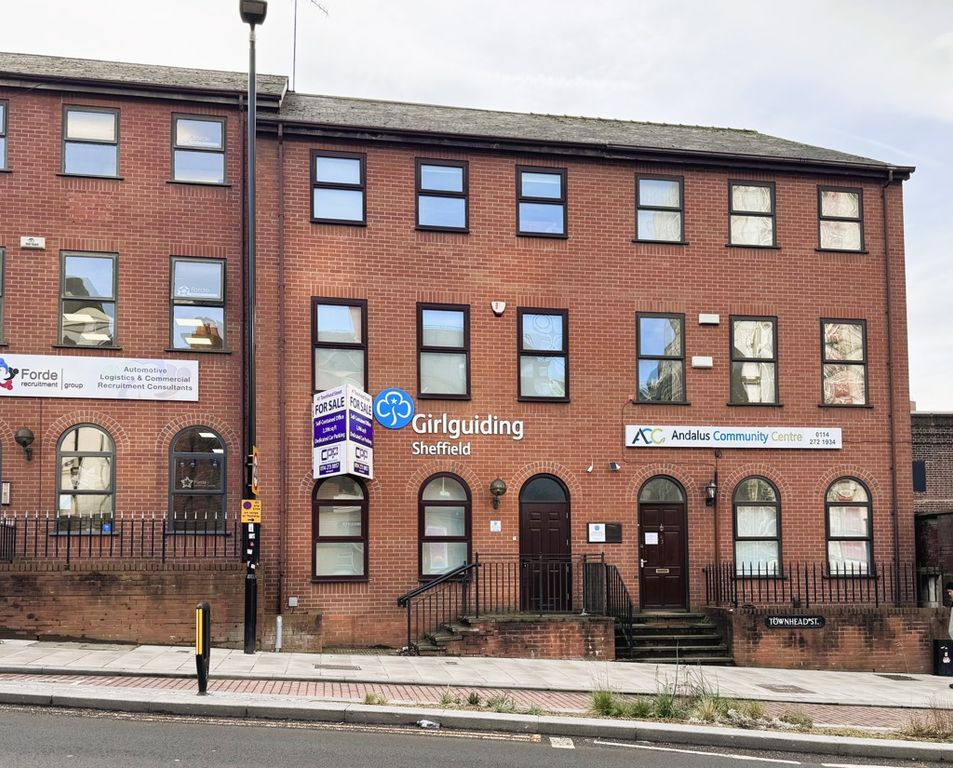 Property photo 1 of 12 Photo 12