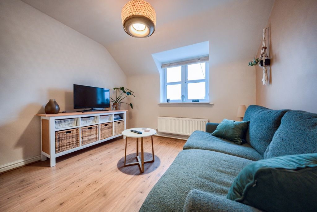 Property photo 3 of 14 Xh2A3808-Hdr(3)