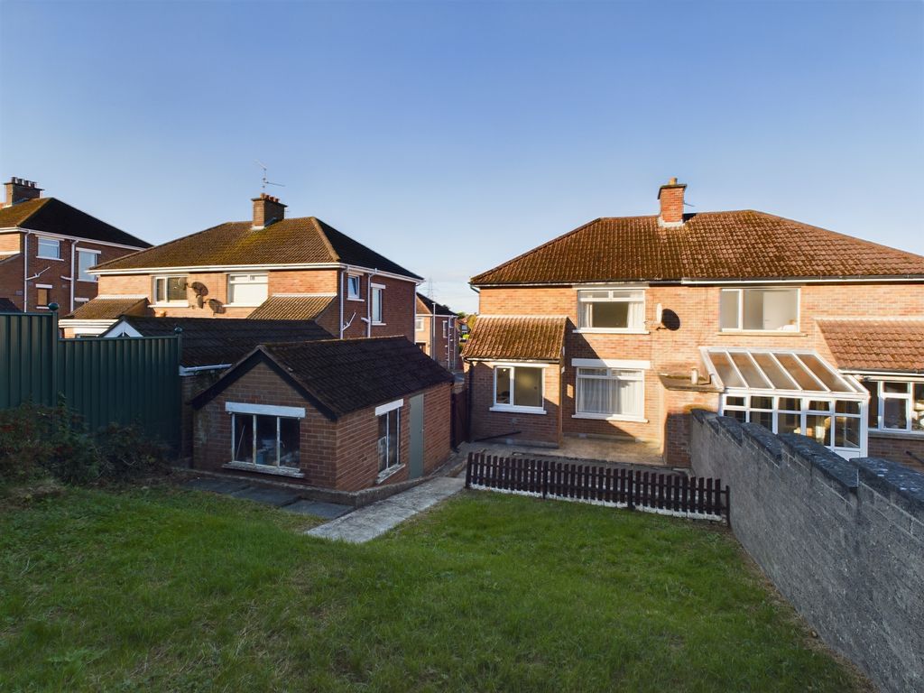Property photo 3 of 22