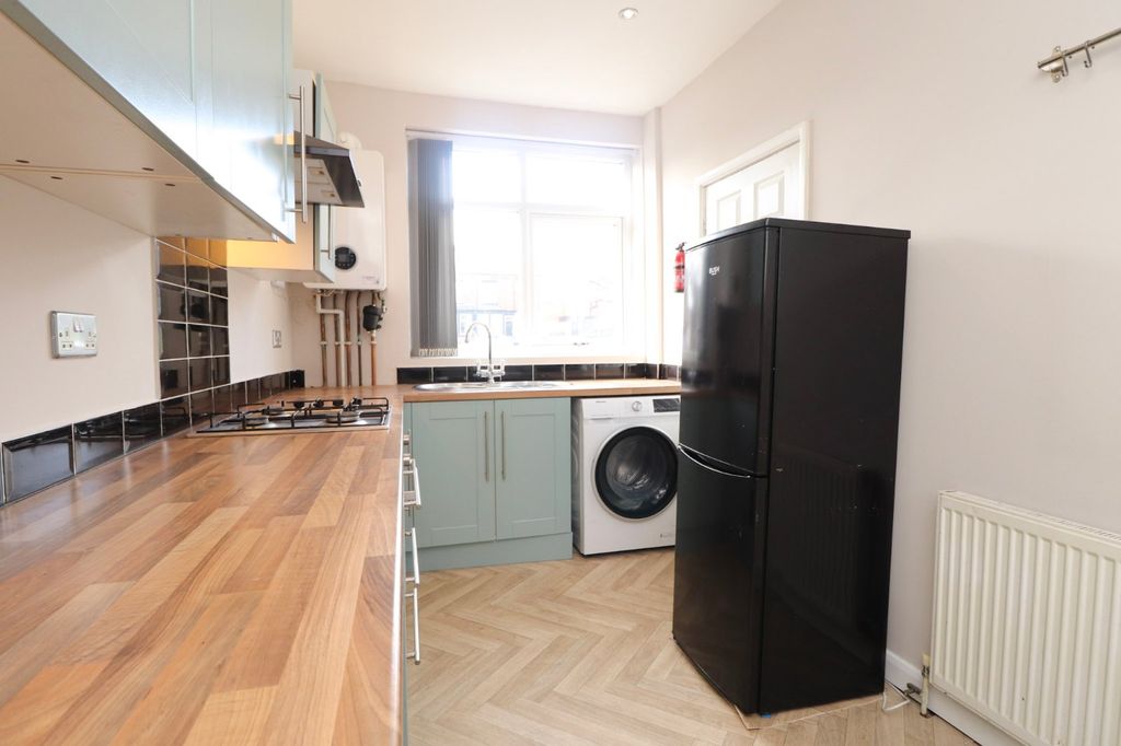 Property photo 3 of 14 Picture No. 06
