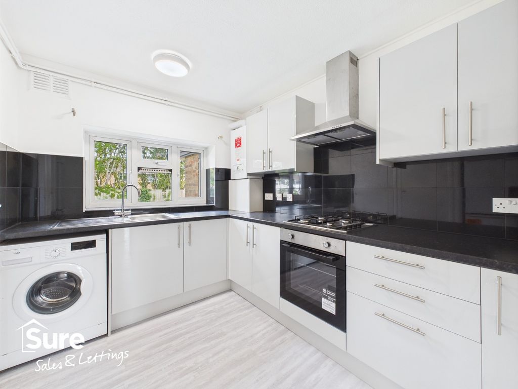 Property photo 3 of 14 4424512
