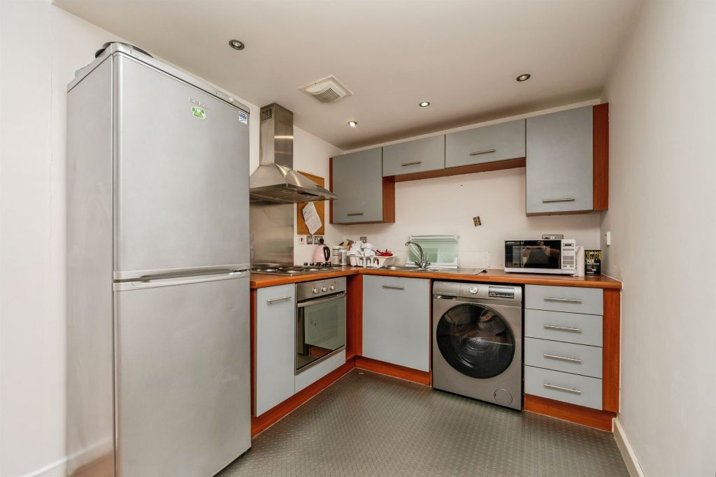 Property photo 3 of 15