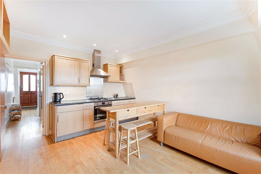 Property photo 1 of 9 Picture No. 07