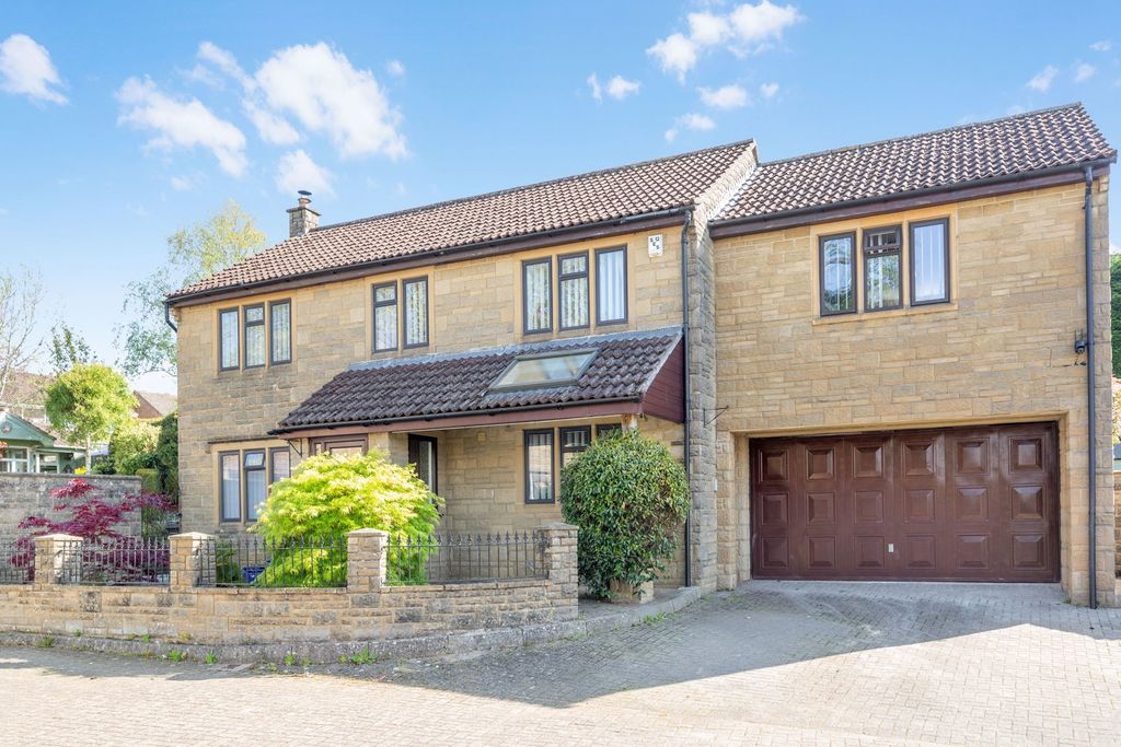 Property photo 2 of 15