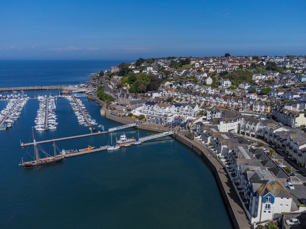 Property photo 1 of 8 52 Moorings Reach Location By Drone