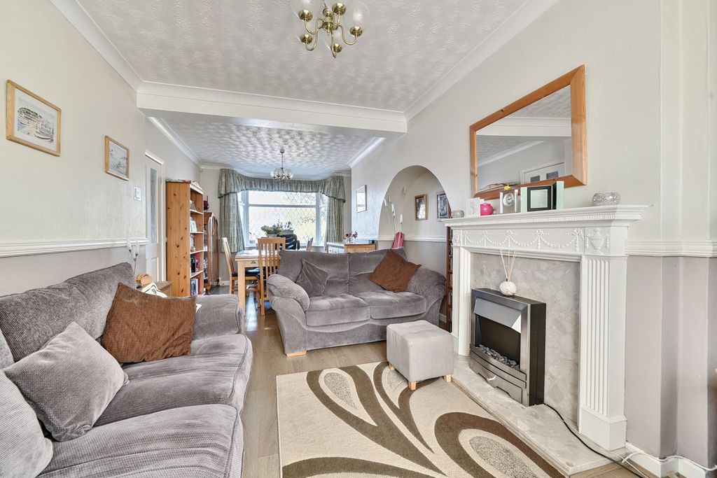 Property photo 3 of 24 1314950-7-685d52F2B32B1