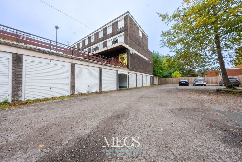 Property photo 1 of 4 4611380