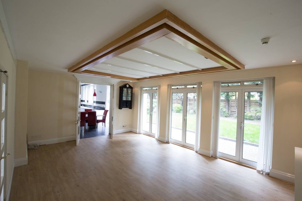 Property photo 3 of 37
