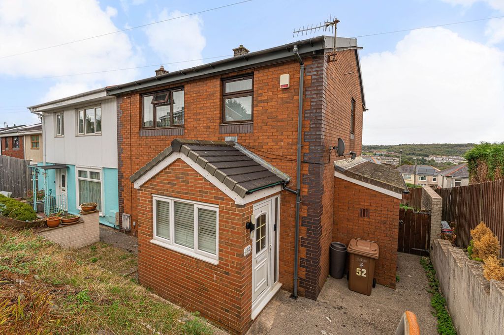 Property photo 1 of 51