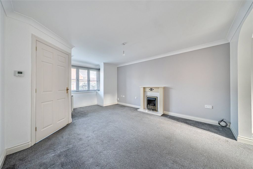 Property photo 2 of 22 Picture No. 17