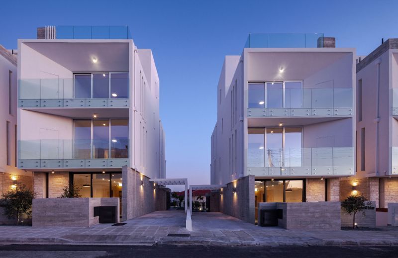 Property photo 1 of 17 External View