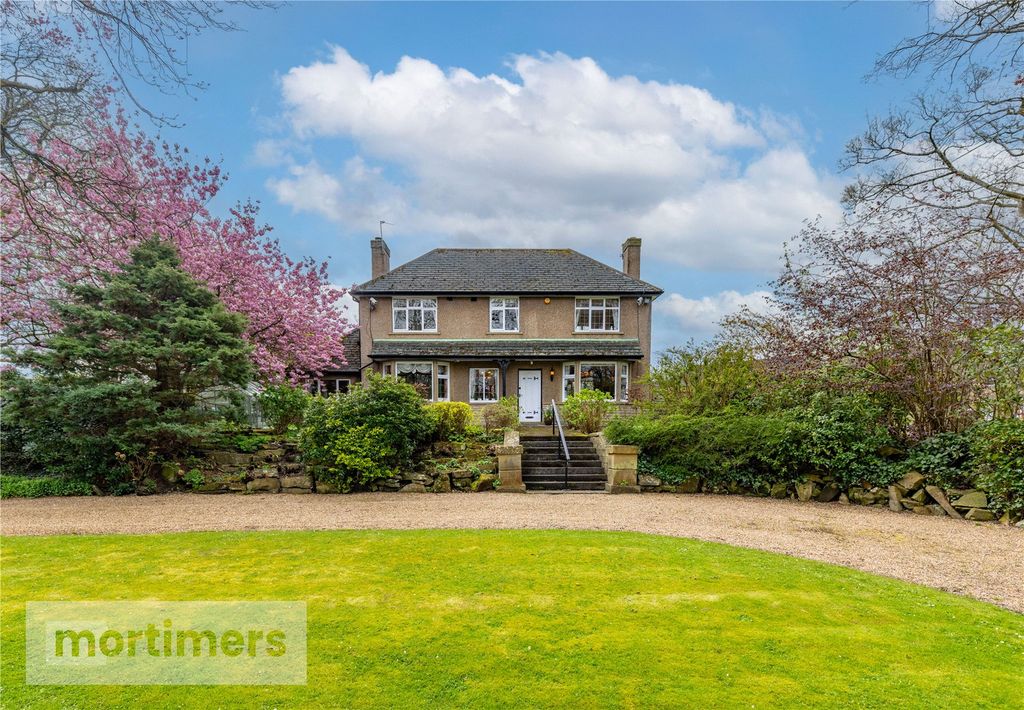 Property photo 1 of 24 Front External