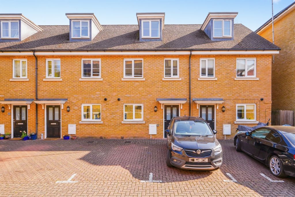 Property photo 1 of 20