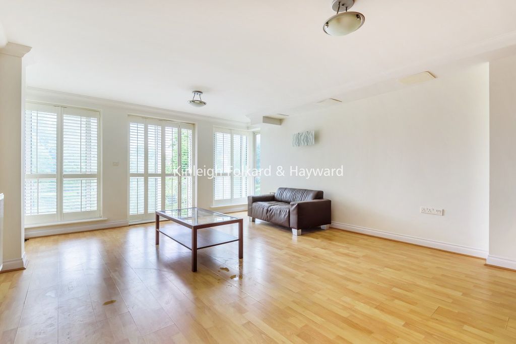 Property photo 2 of 6 Picture No. 07