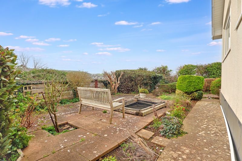 Property photo 3 of 17 Photo 5