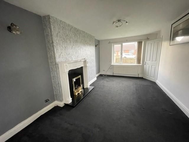Property photo 2 of 14 Lounge