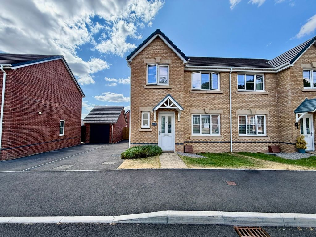 Property photo 1 of 37
