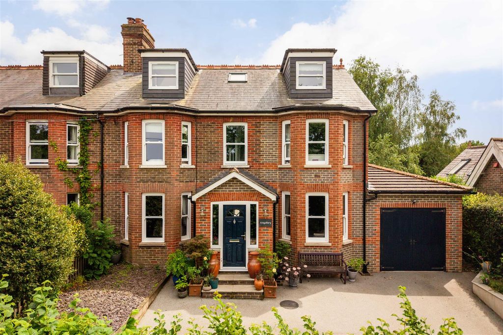Property photo 1 of 25 Kingsbury Villa, Station Road-47.Jpg