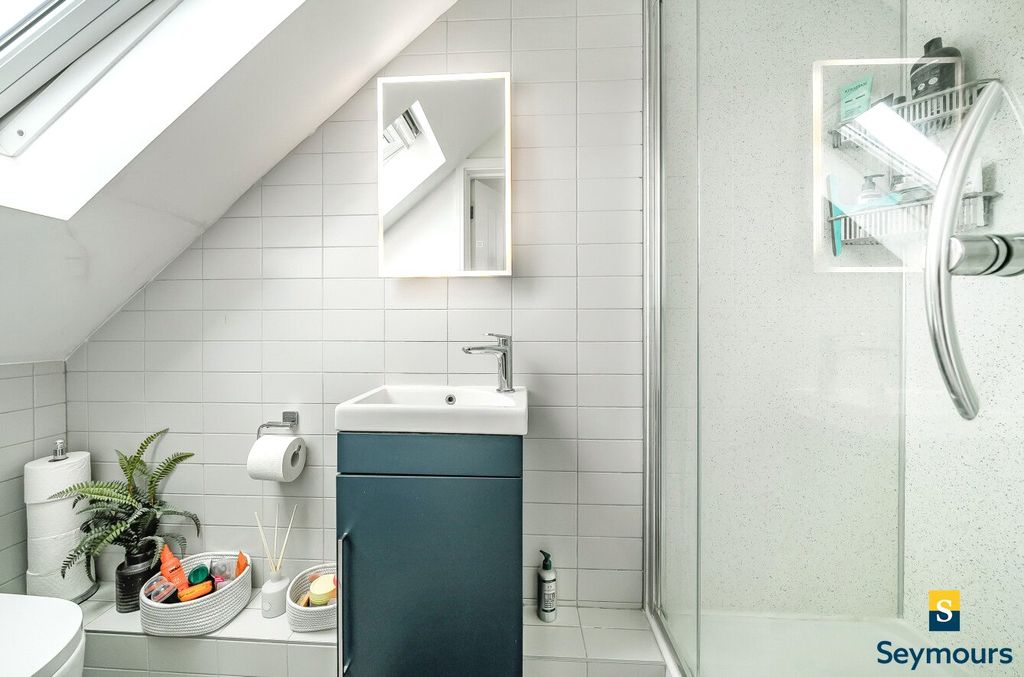 Property photo 2 of 17 Picture No. 20