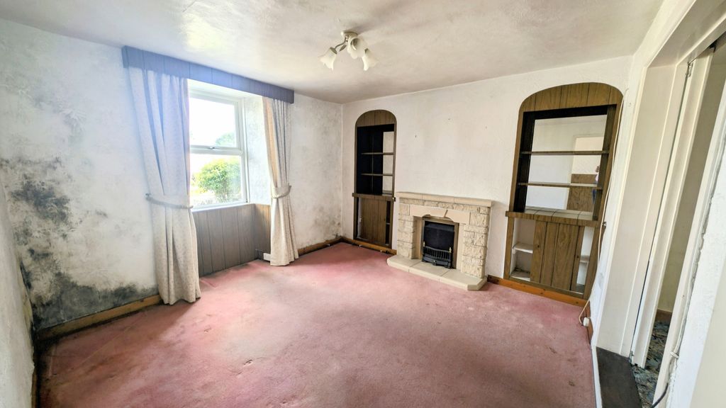 Property photo 2 of 14 Gallery