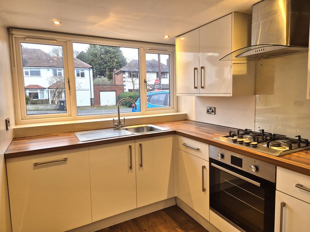 Property photo 3 of 13 Kitchen