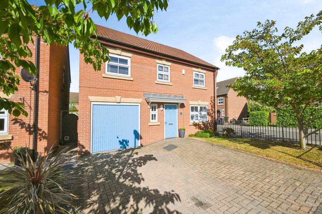 Property photo 1 of 18 Pbox-Img.Jpg