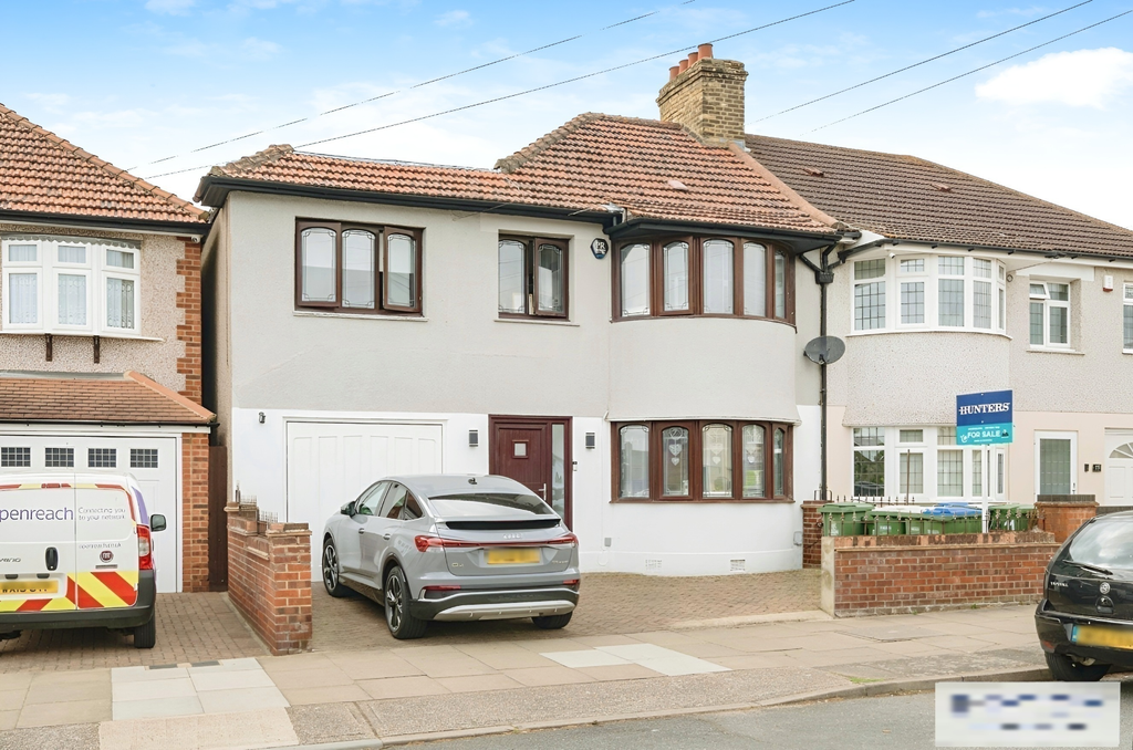 Property photo 1 of 16 External