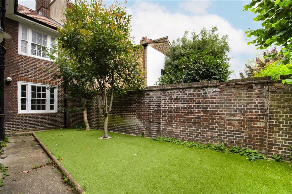 Property photo 3 of 10