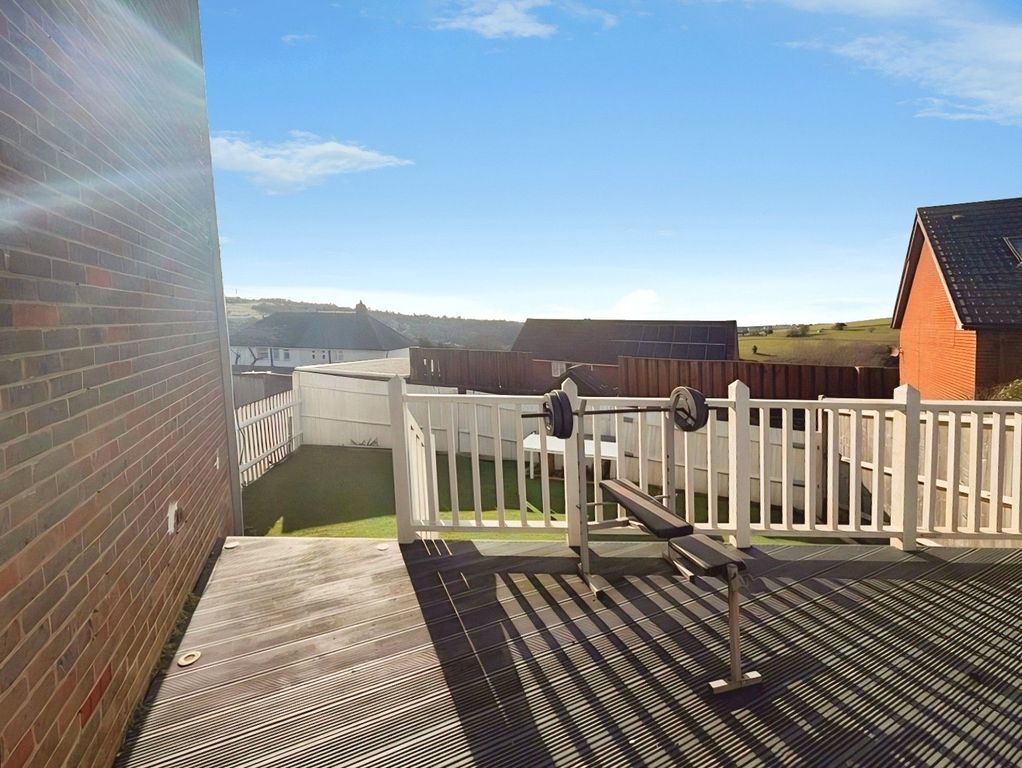 Property photo 2 of 10 Garden