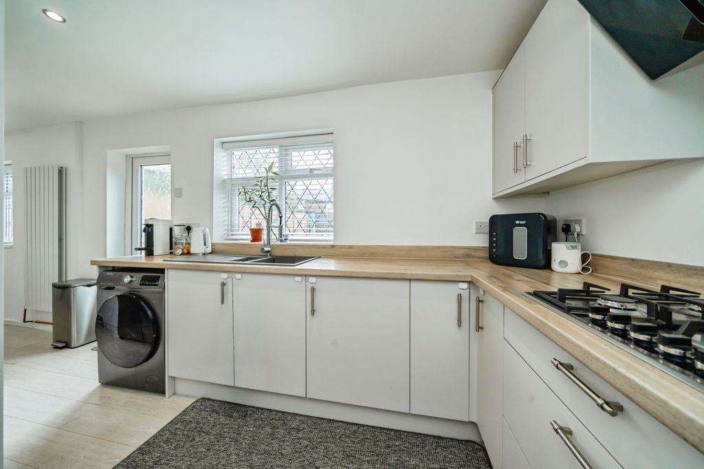 Property photo 2 of 30 2