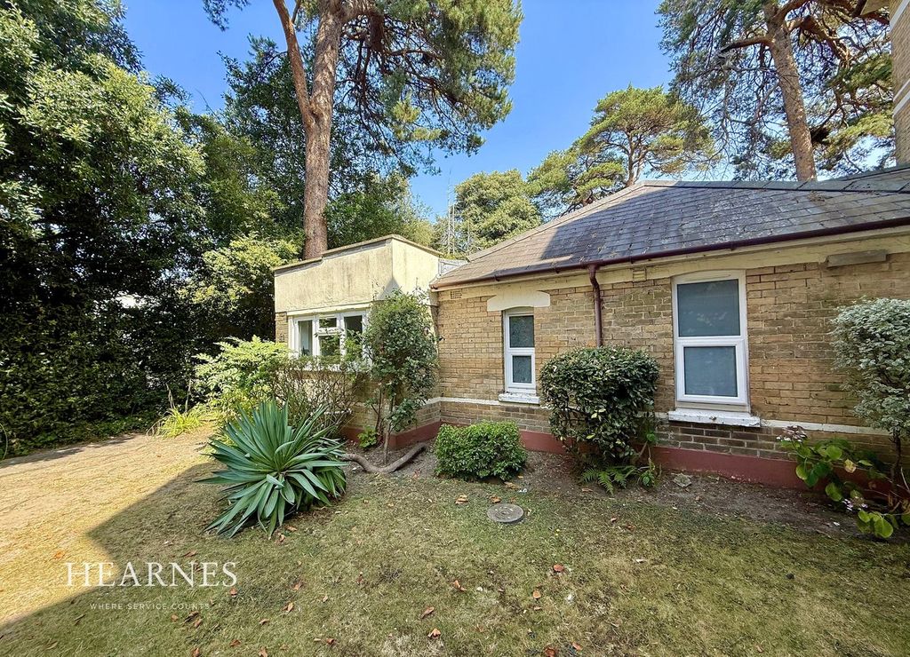 Property photo 1 of 19