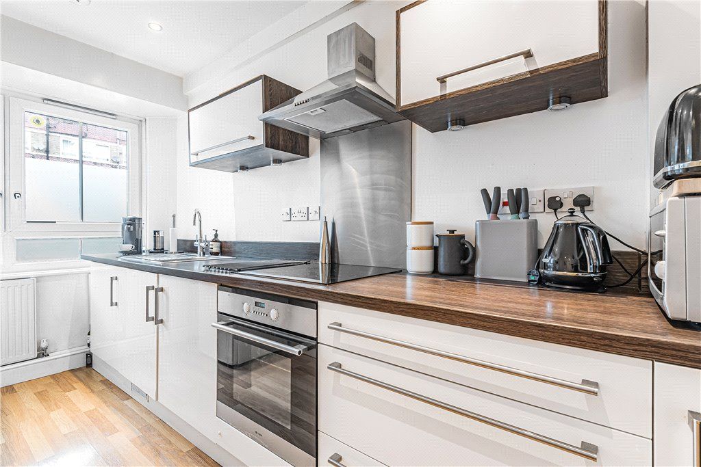 Property photo 2 of 32 Kitchen