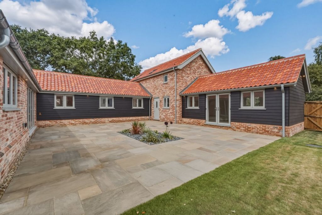 Property photo 1 of 38