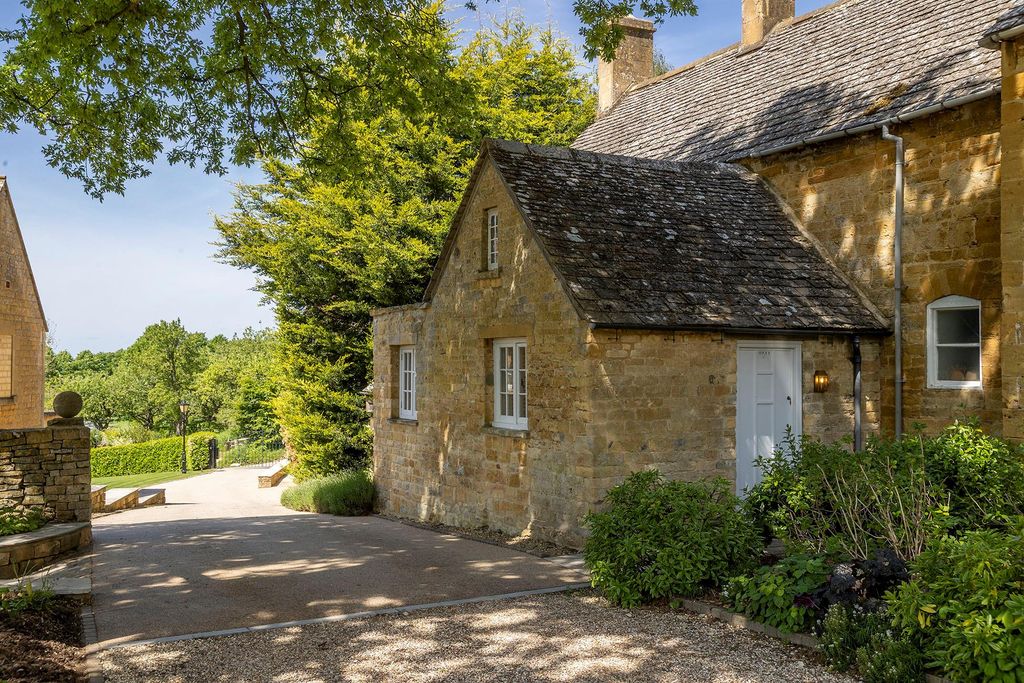 Additional image 24 of 8 bed detached house for saleWood Stanway, Cheltenham, Gloucestershire GL54