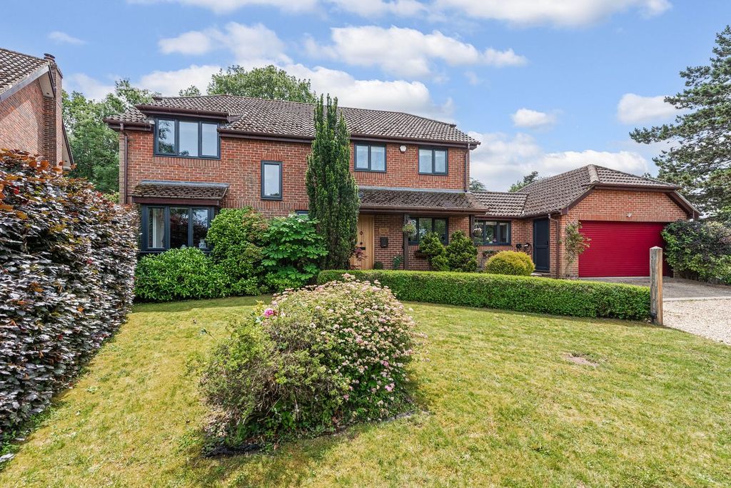 Property photo 1 of 27