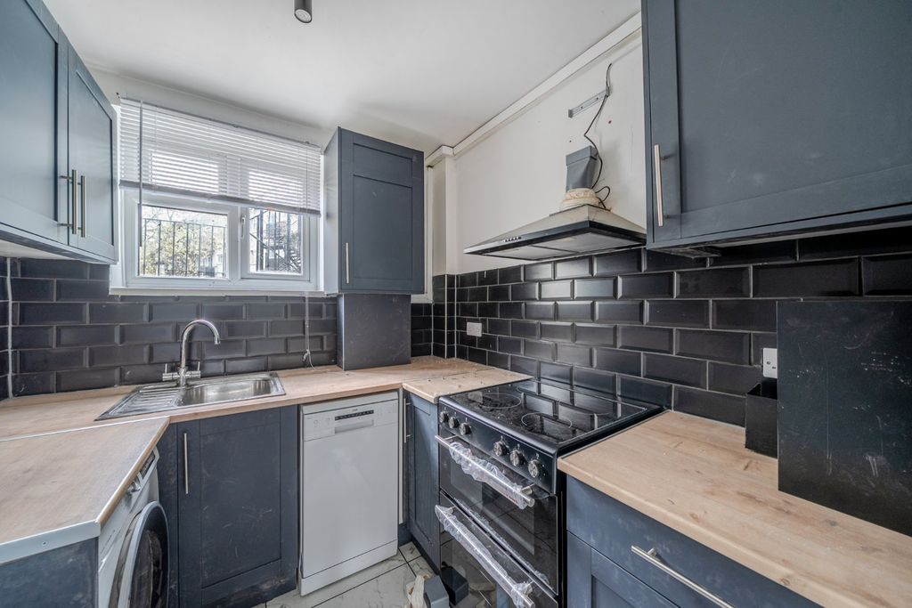 Property photo 2 of 10 Picture No. 24