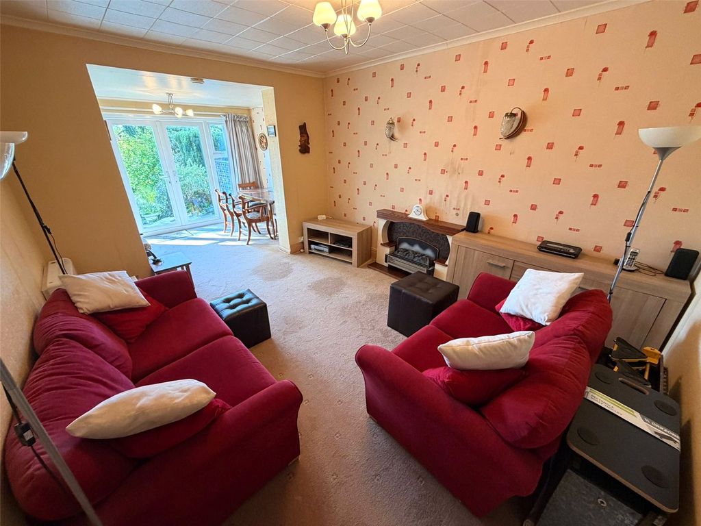 Property photo 2 of 25 Picture No. 10