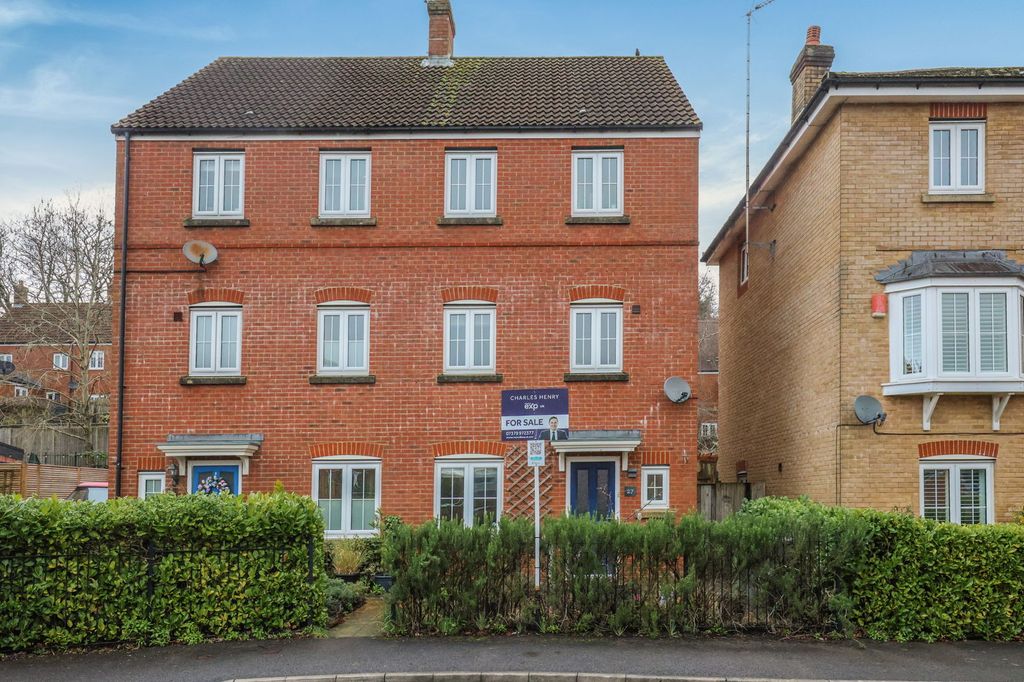 Property photo 1 of 25